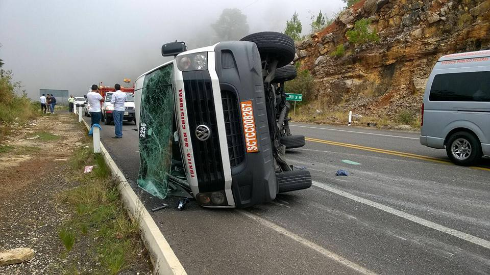 Deja cinco lesionados accidente en la autopista Tuxtla- San Cristóbal de  Las Casas - Diario La Voz del Sureste